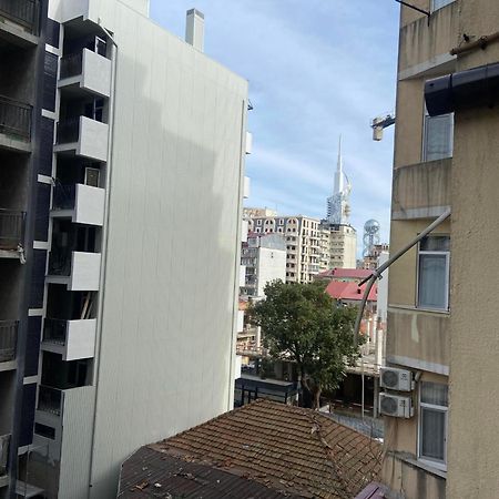 Apartment Vaja Fshavela N16 Батуми Екстериор снимка